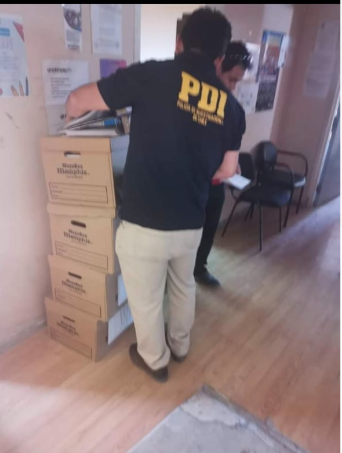 Momento de la incautación en las oficinas de la Municipalidad de Tierra Amarilla